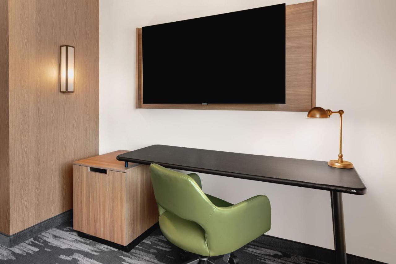 Fairfield By Marriott Inn & Suites Seattle Пулсбо Екстериор снимка
