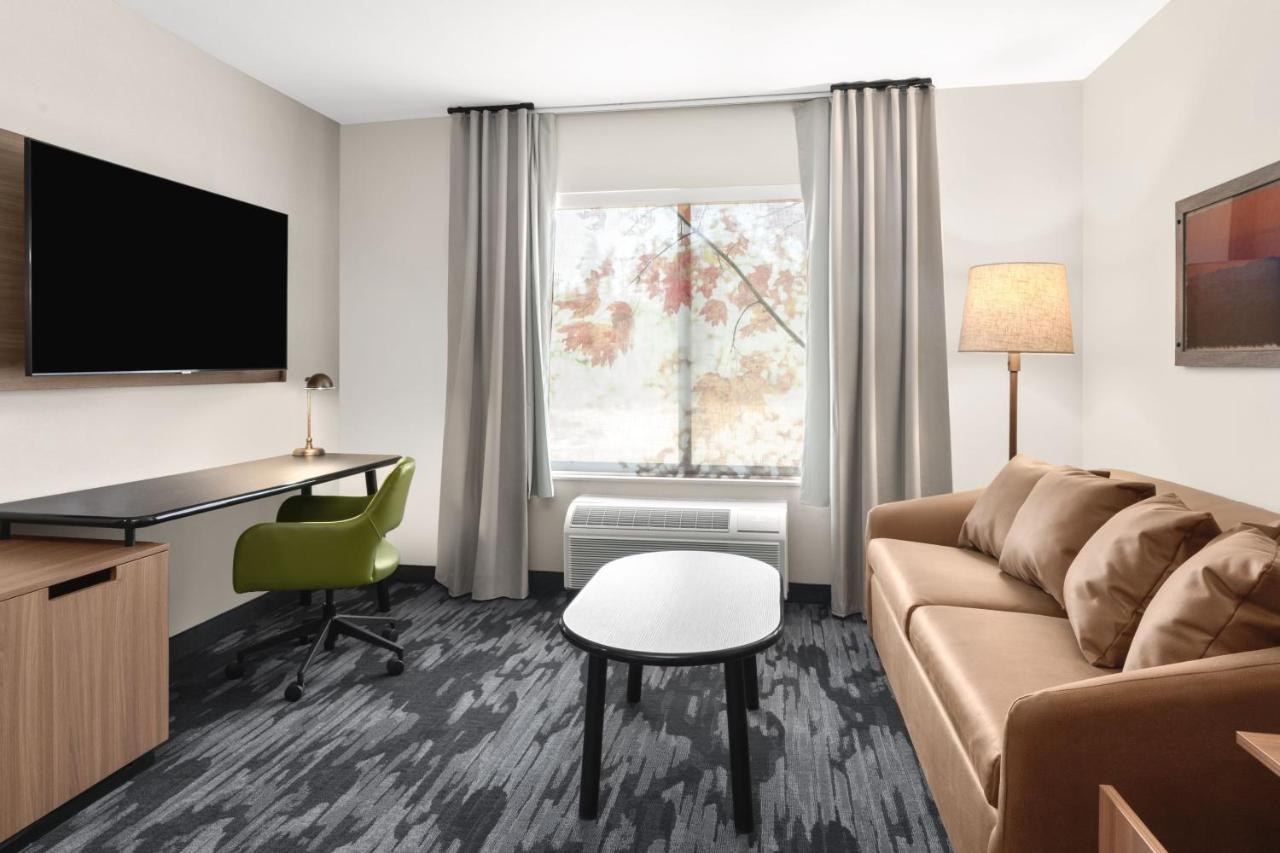 Fairfield By Marriott Inn & Suites Seattle Пулсбо Екстериор снимка